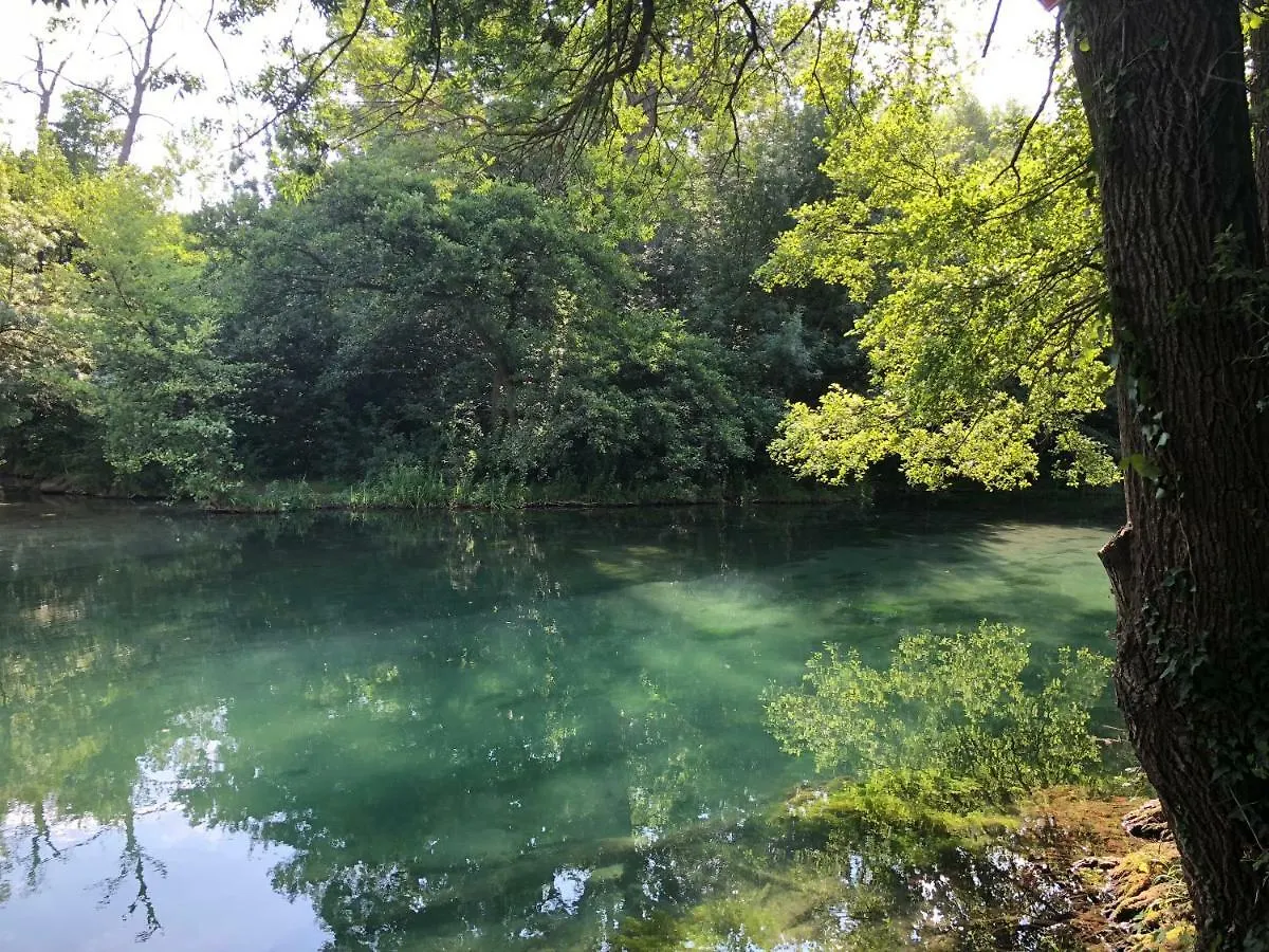 Hébergement de vacances Villa La Maison Candide à LʼIsle-sur-la-Sorgue